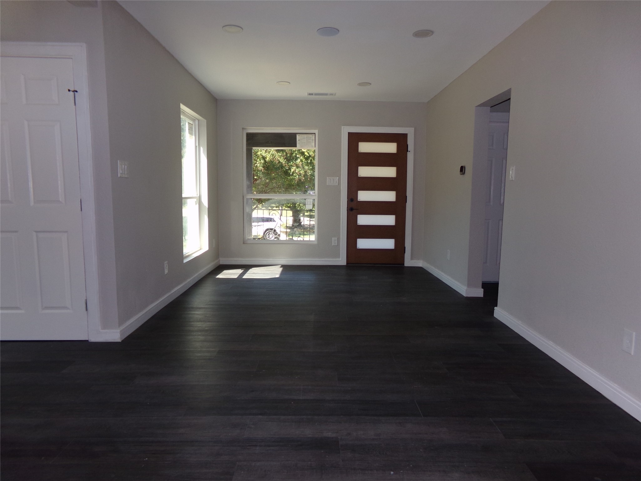 1310 Elmwood Boulevard Dallas TX 75224