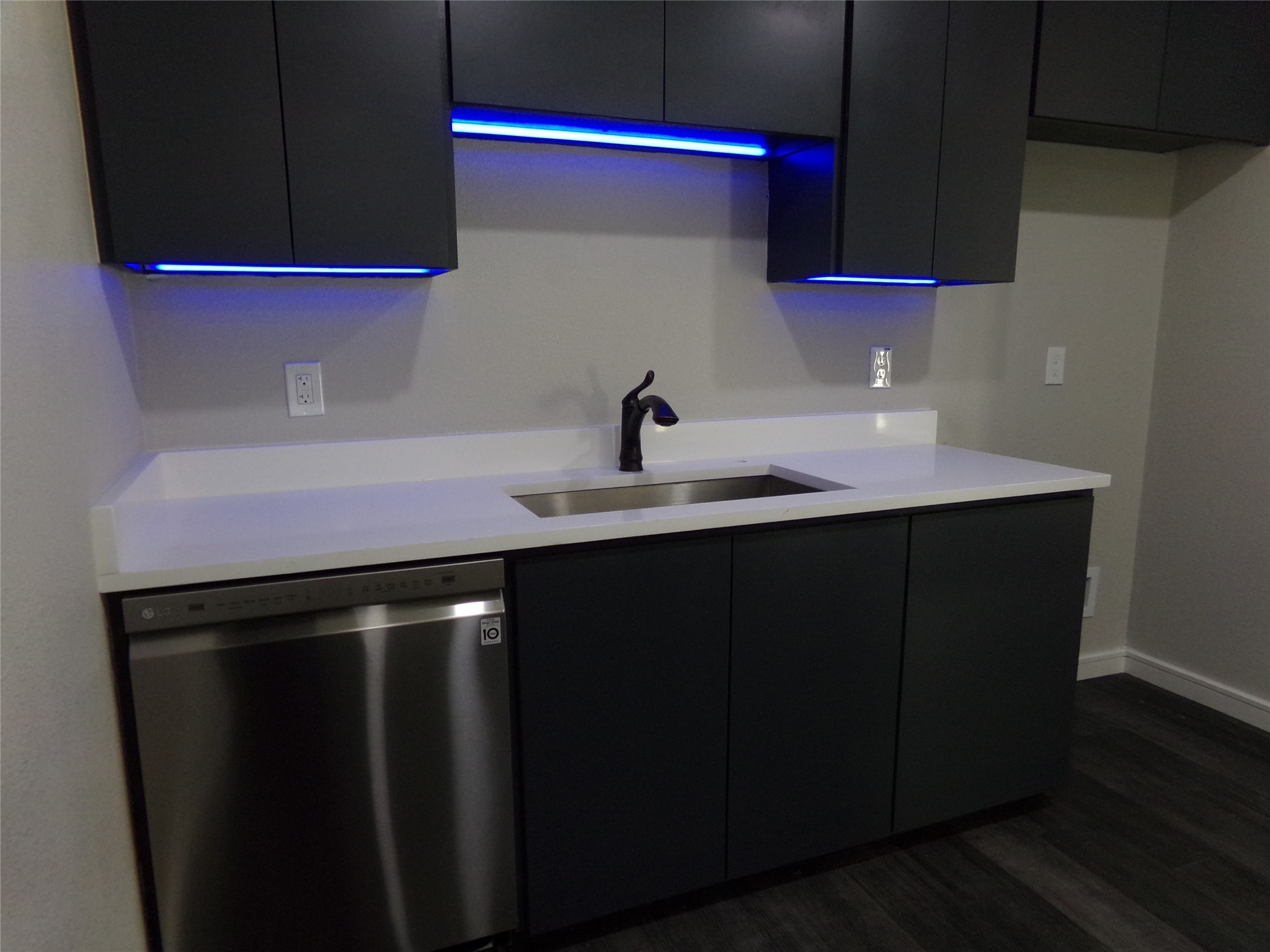 1310 Elmwood Boulevard Dallas TX 75224