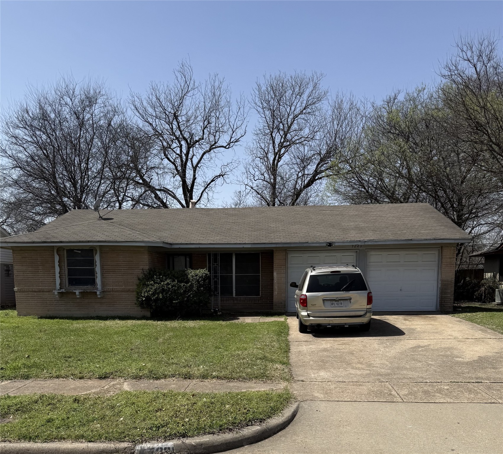 7221 Greenspan Avenue Dallas TX 75232