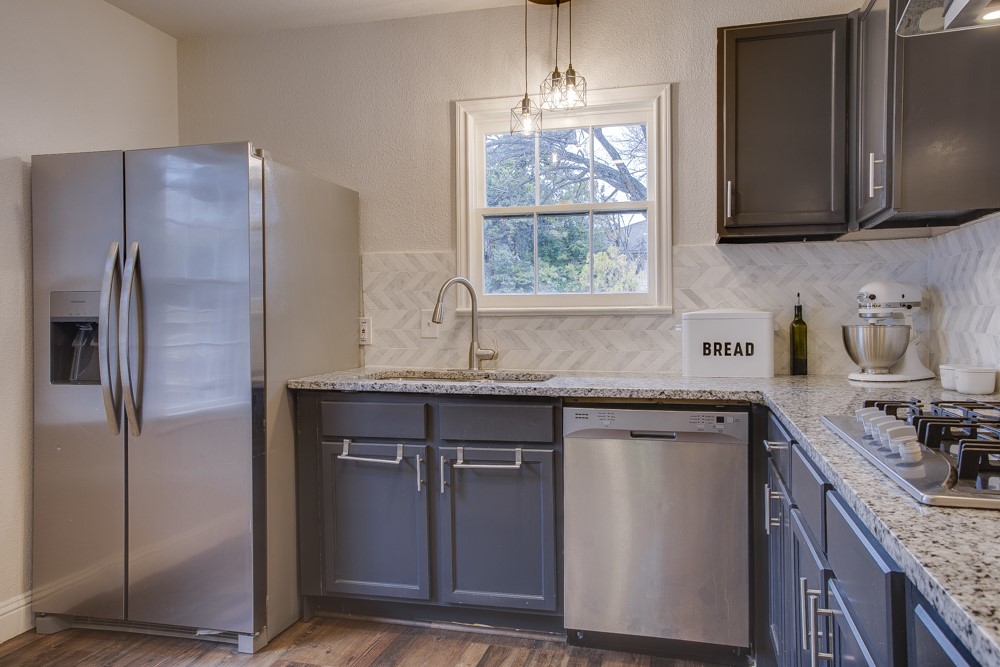 326 Vermont Avenue Dallas TX 75216
