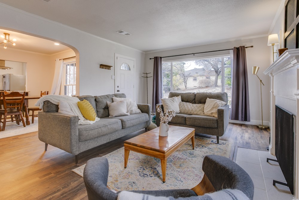 326 Vermont Avenue Dallas TX 75216