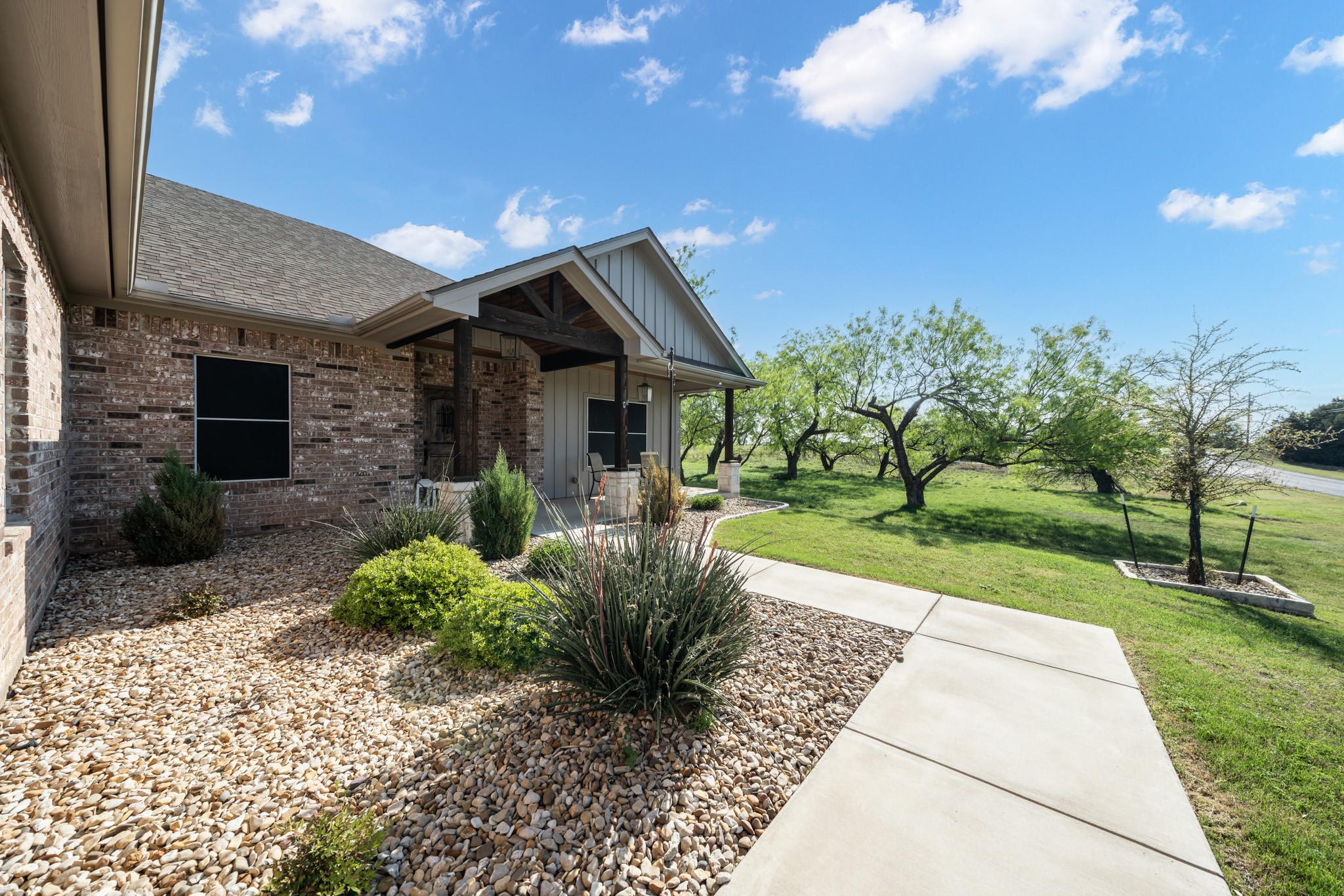 19126 White Bluff Drive Whitney TX 76692