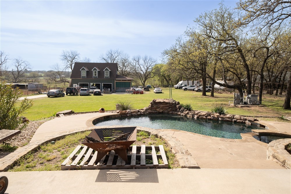 3612 Country Vista Drive Burleson TX 76028