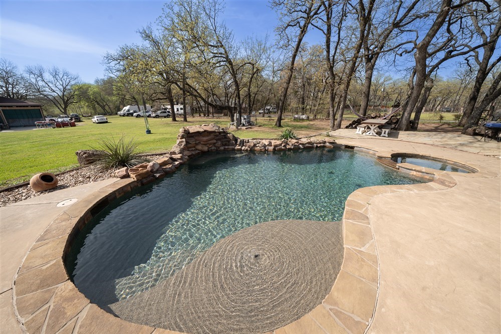 3612 Country Vista Drive Burleson TX 76028