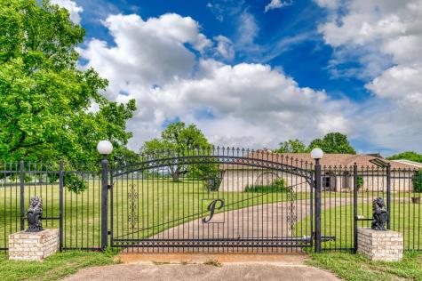 11201 Smallwood Drive Burleson TX 76028
