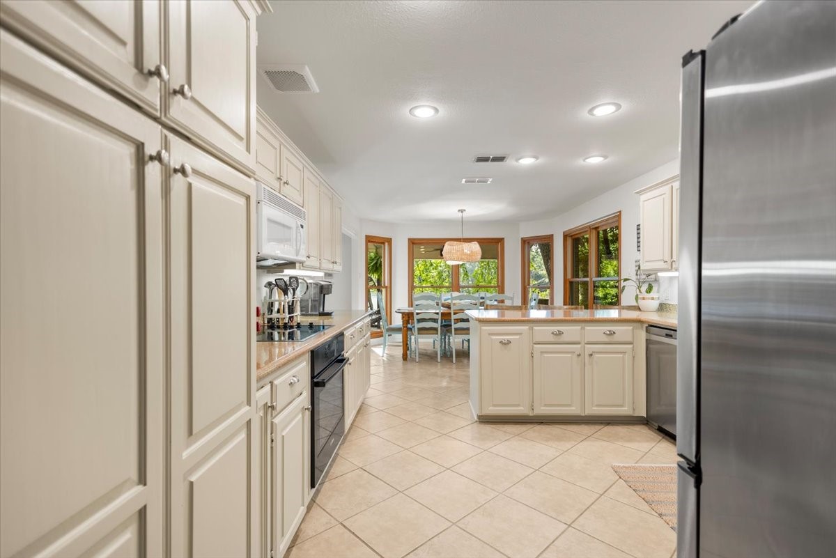 1623 Tanglewood Drive E Hideaway TX 75771