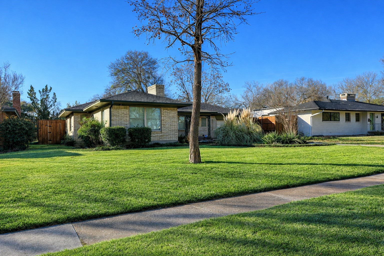 2842 Woodmere Drive Dallas TX 75233