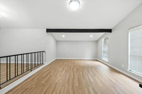 2801 Ashglen Drive Garland TX 75043
