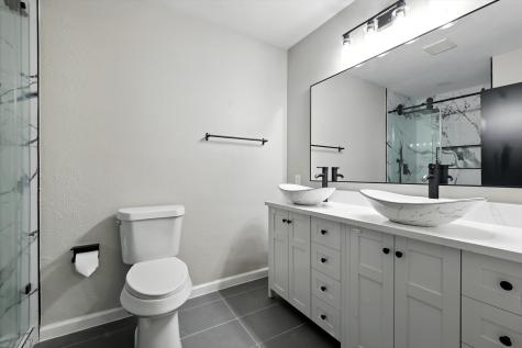 2801 Ashglen Drive Garland TX 75043