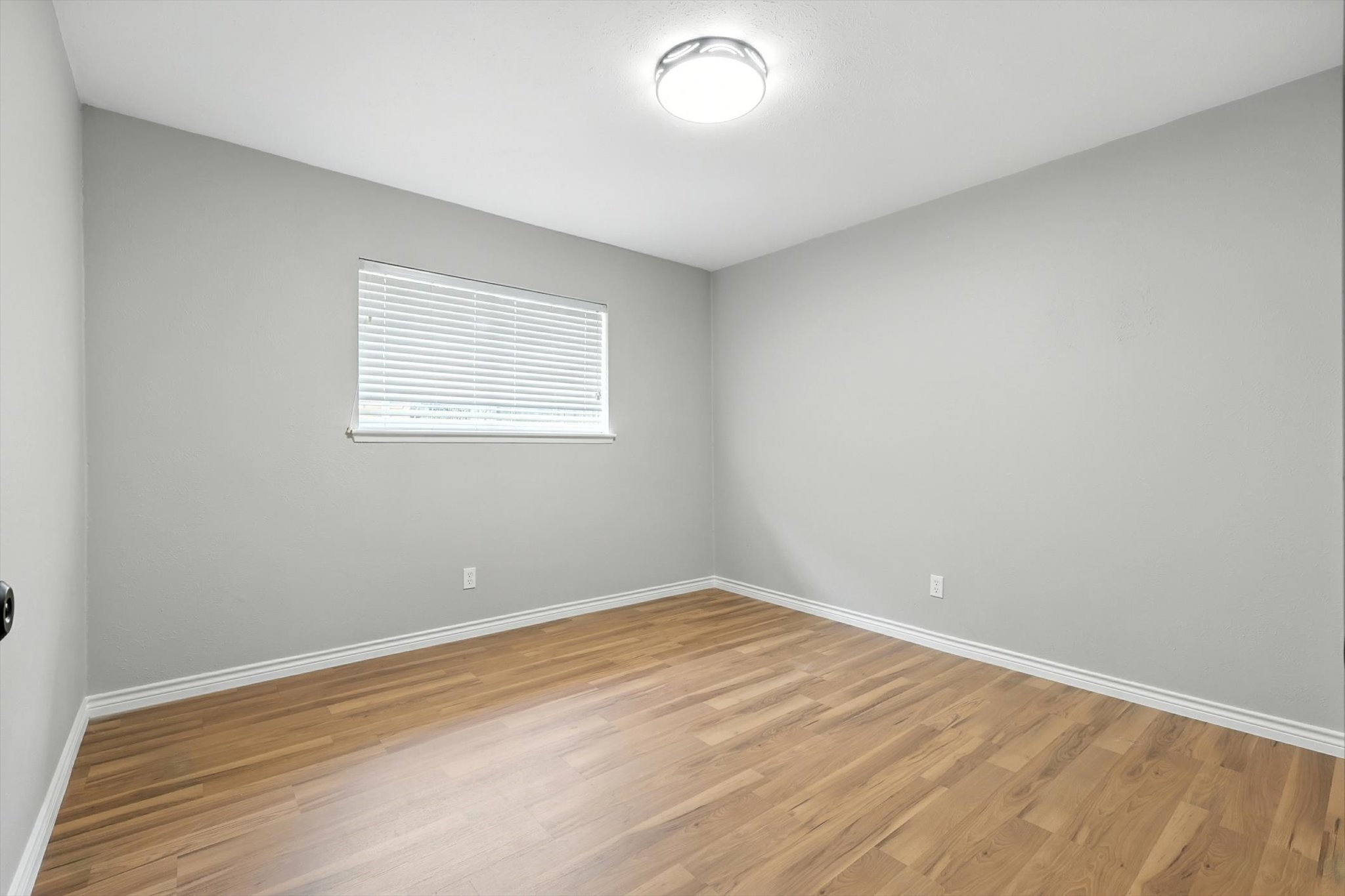 2801 Ashglen Drive Garland TX 75043