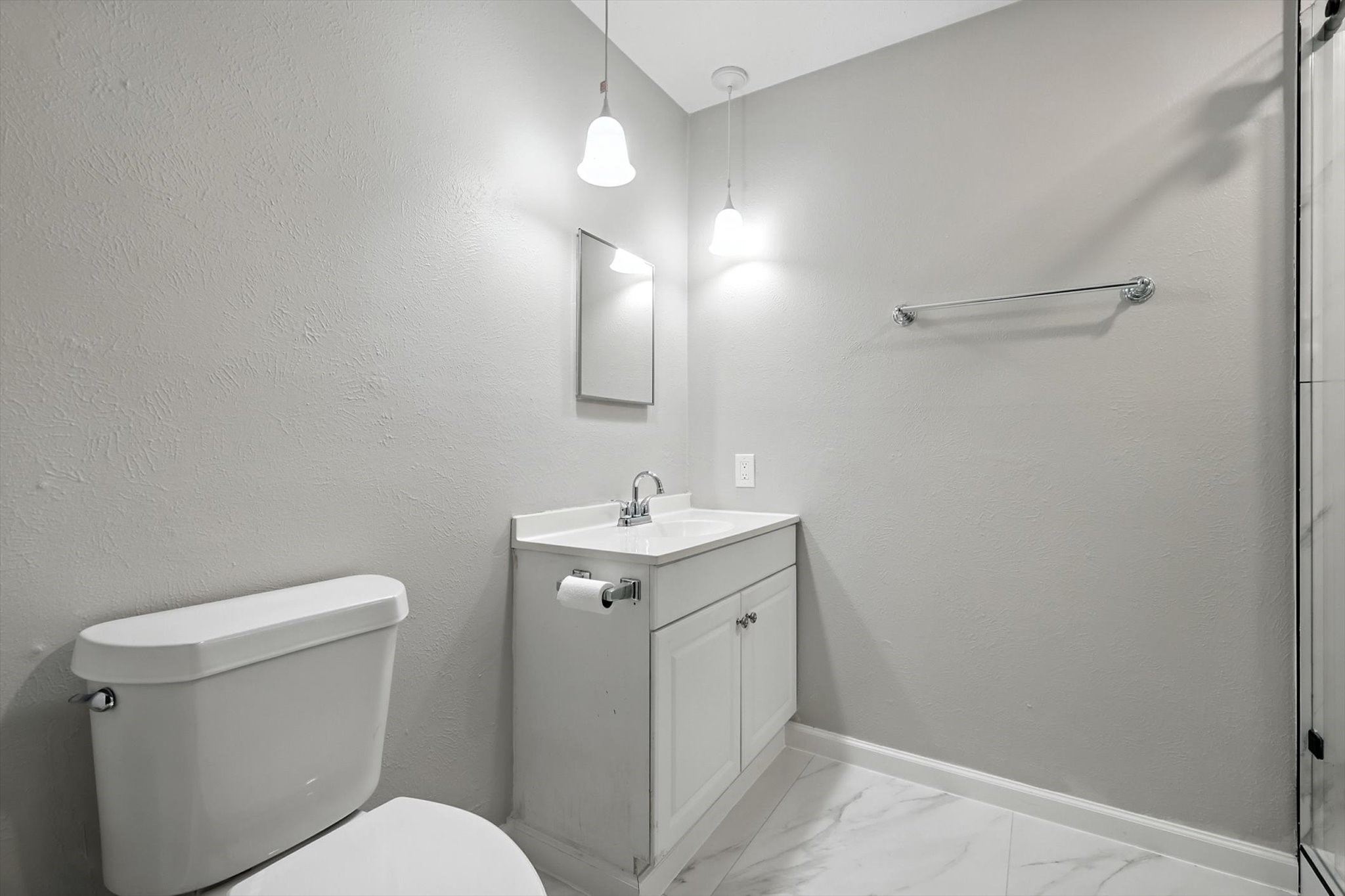 2801 Ashglen Drive Garland TX 75043