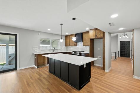 2801 Ashglen Drive Garland TX 75043