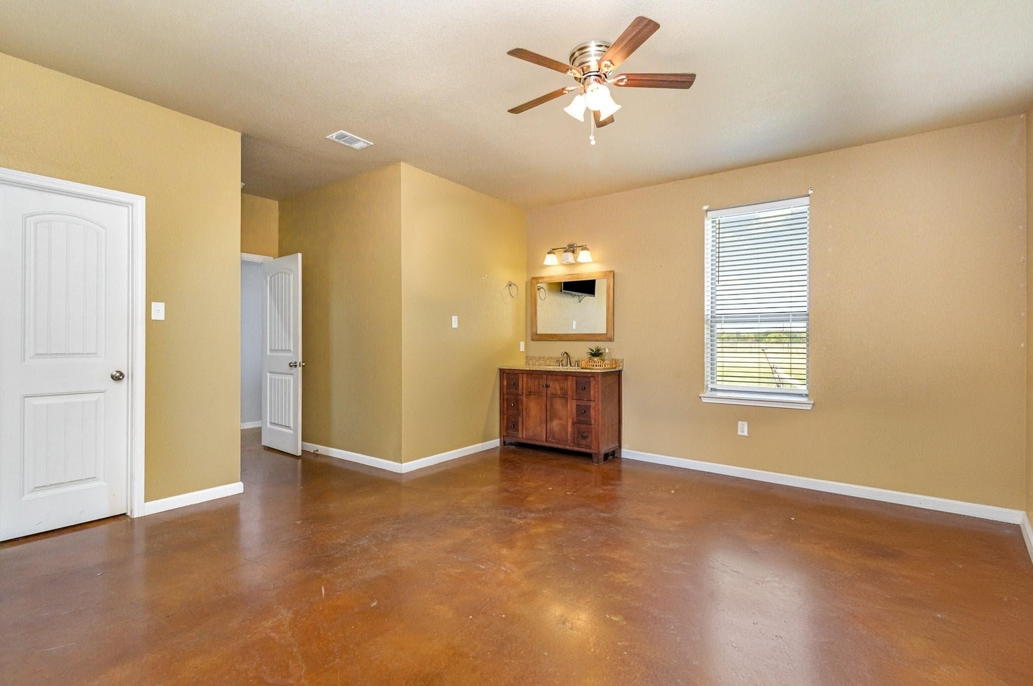 4181 County Road 2206 Greenville TX 75402