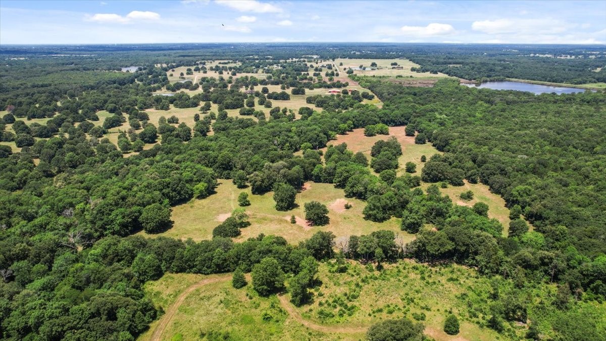 502 County Road 42520 Paris TX 75462