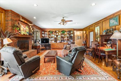 502 County Road 42520 Paris TX 75462