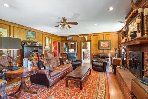 502 County Road 42520 Paris TX 75462