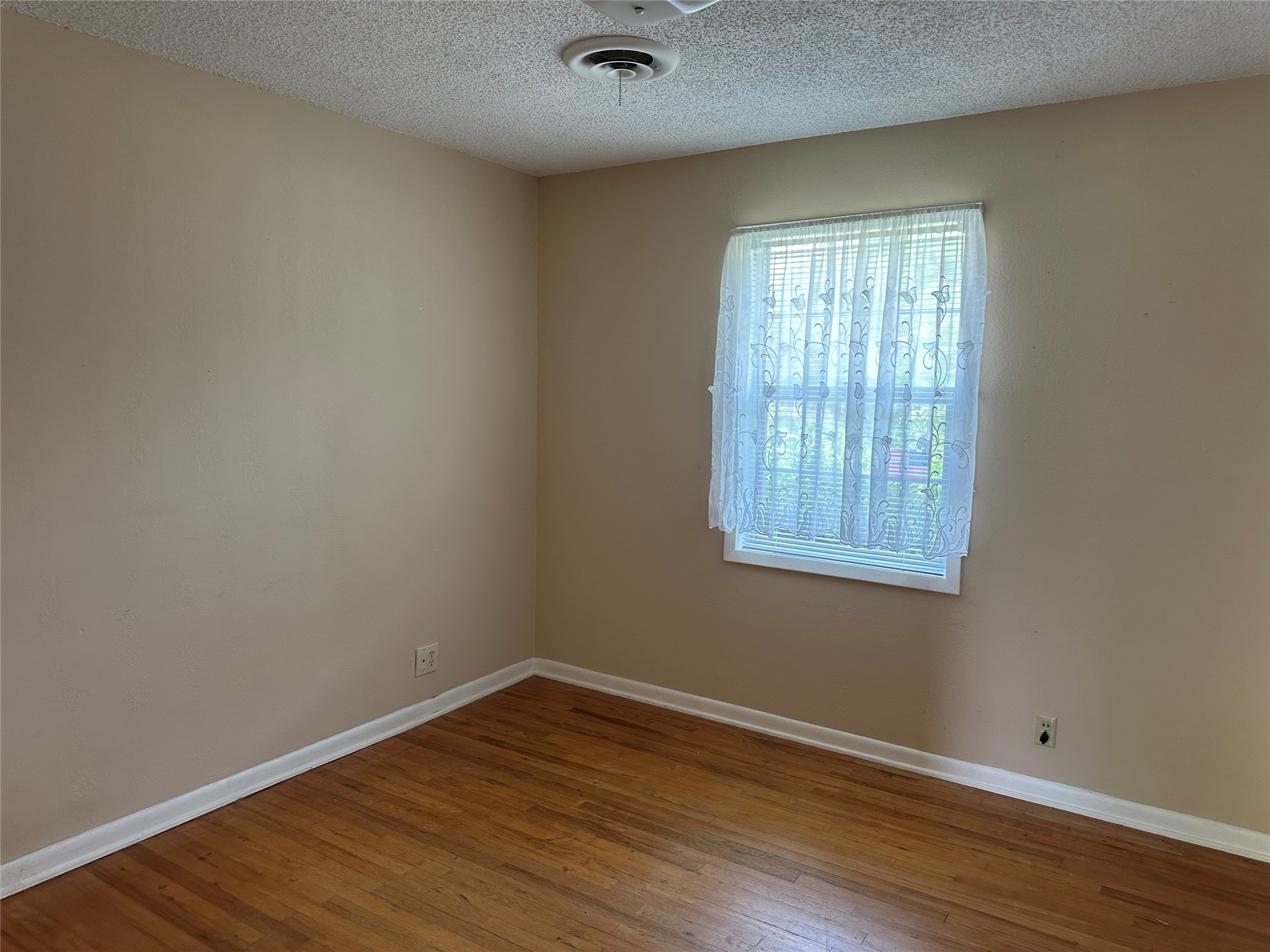 406 S Williams Street Hamilton TX 76531