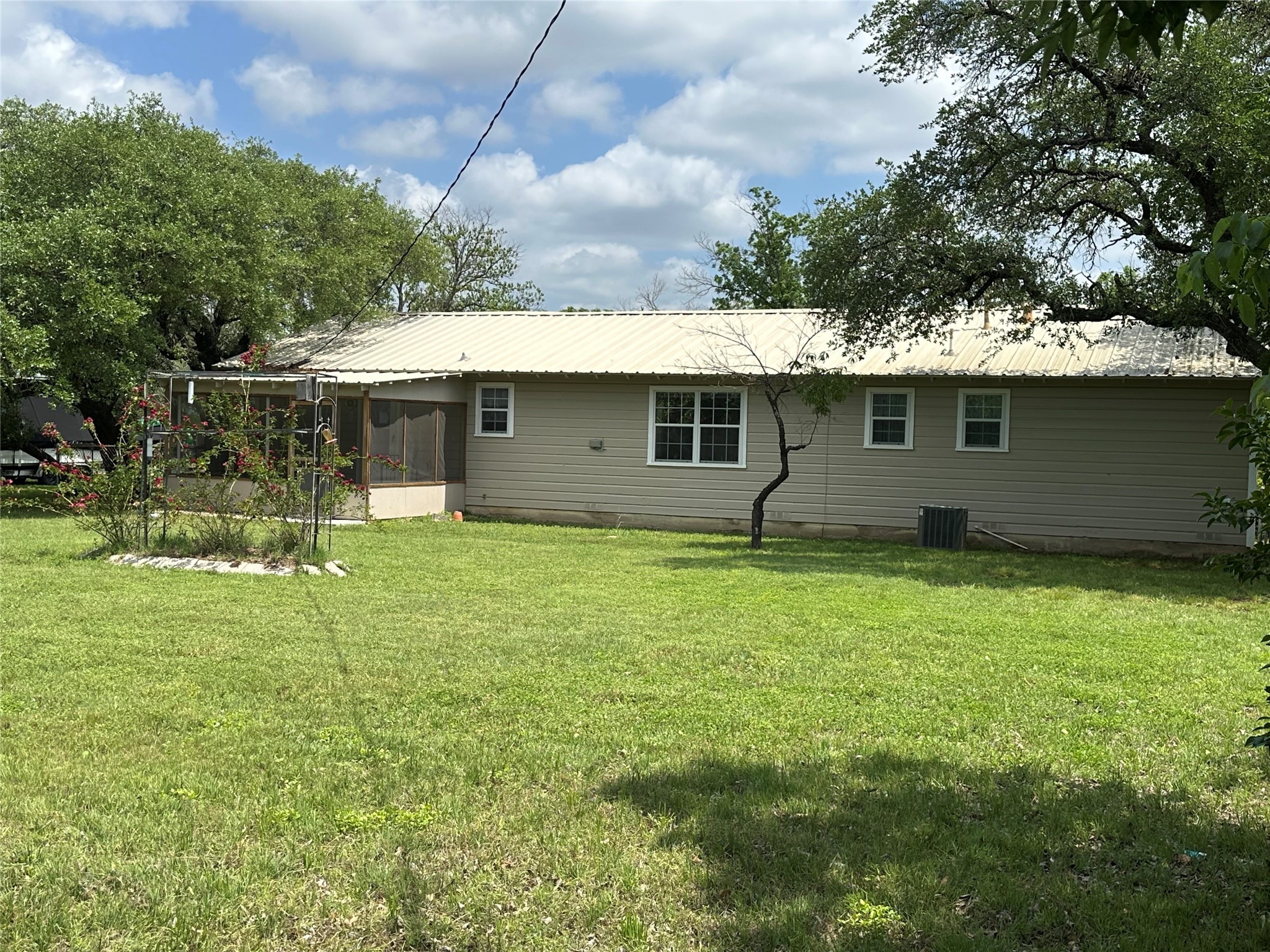 406 S Williams Street Hamilton TX 76531
