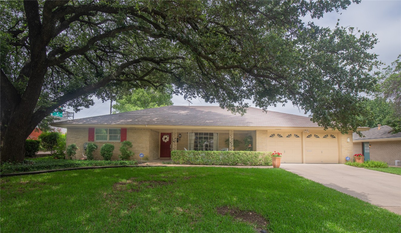 4500 Westlake Drive Fort Worth TX 76109