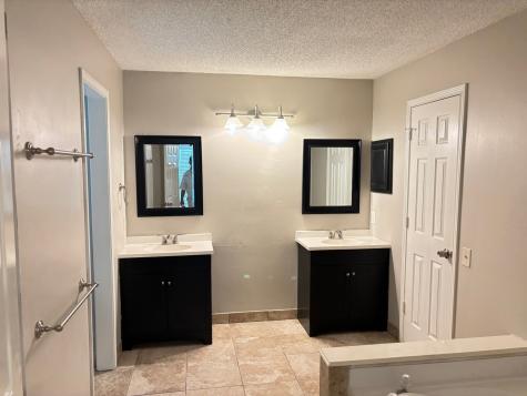 5316 Signal Peak Drive Arlington TX 76017
