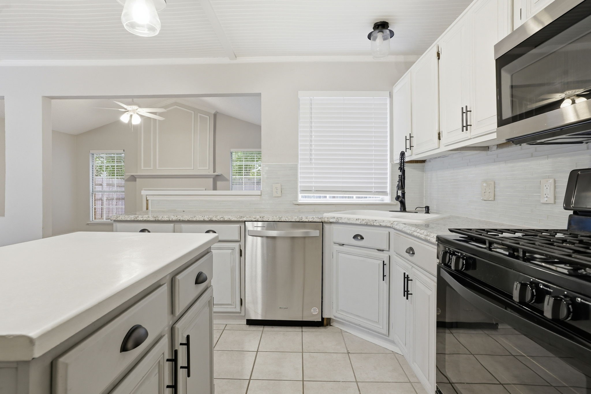 5316 Signal Peak Drive Arlington TX 76017