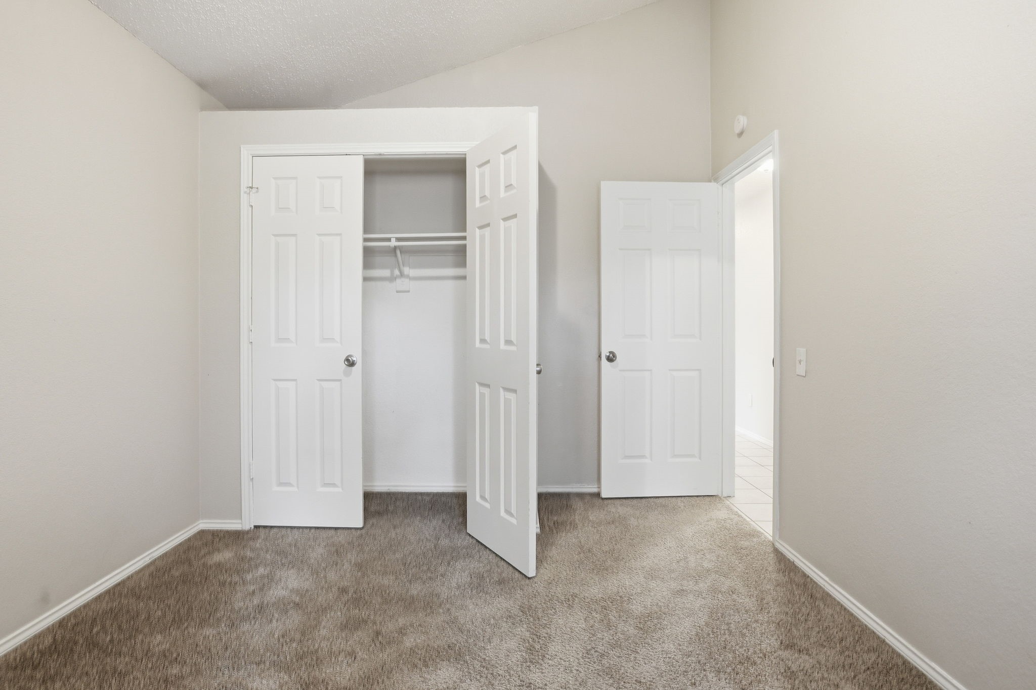 5316 Signal Peak Drive Arlington TX 76017
