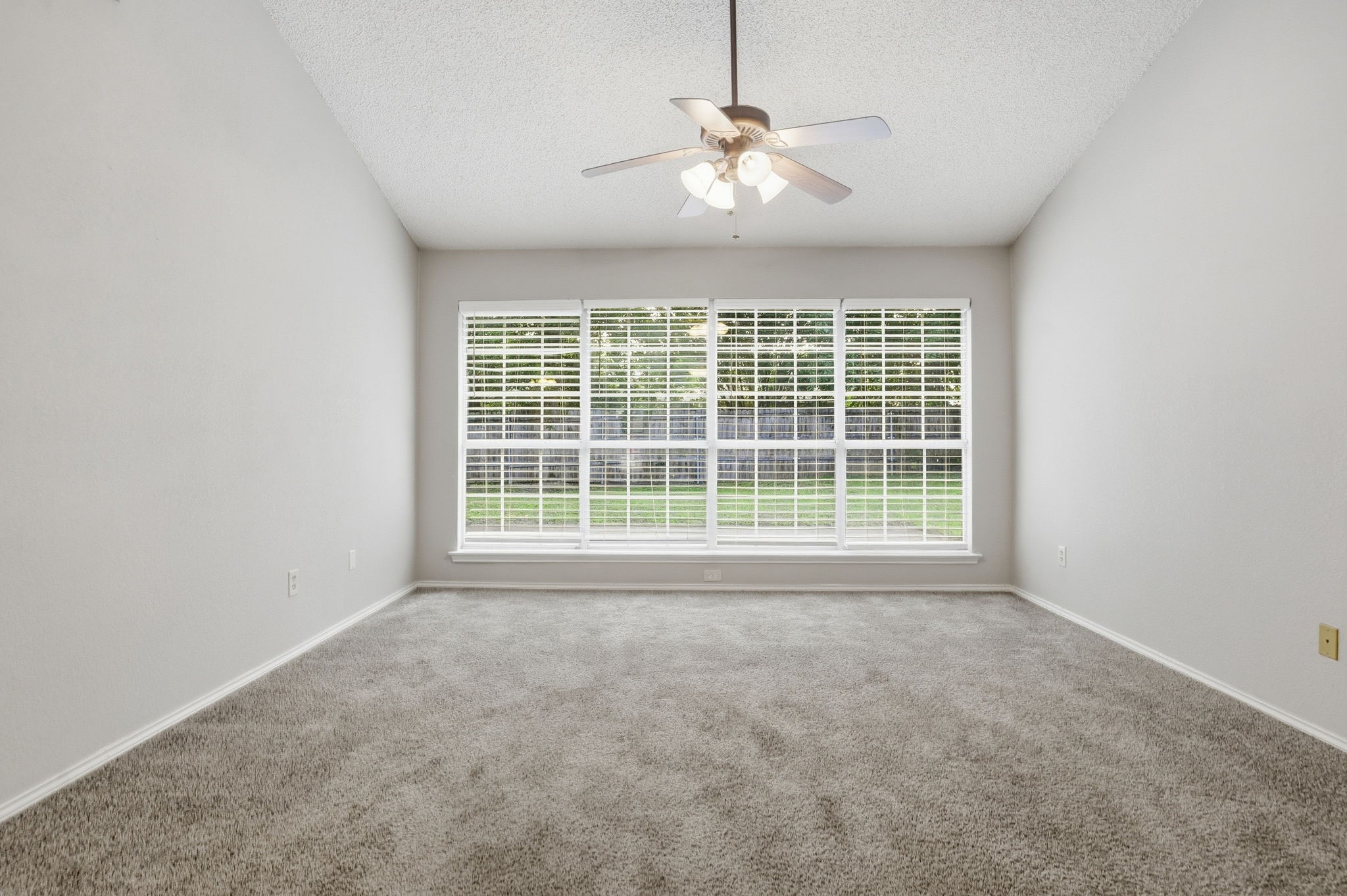 5316 Signal Peak Drive Arlington TX 76017