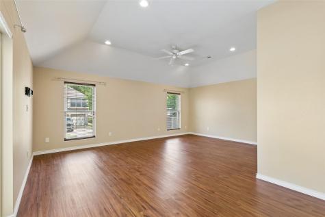 1109 Holly Drive Carrollton TX 75010