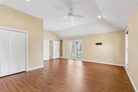 1109 Holly Drive Carrollton TX 75010