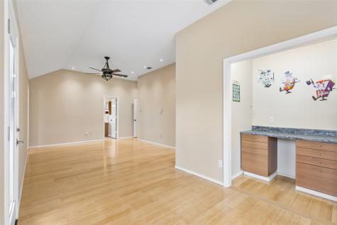 1109 Holly Drive Carrollton TX 75010