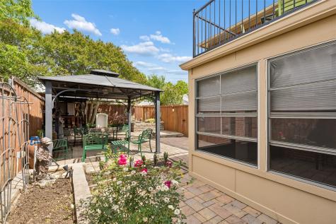 1109 Holly Drive Carrollton TX 75010