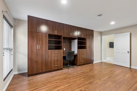 1109 Holly Drive Carrollton TX 75010