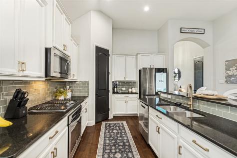 7813 Fossil Creek Trail Mckinney TX 75071