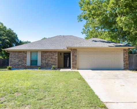 329 Matthew Court Burleson TX 76028