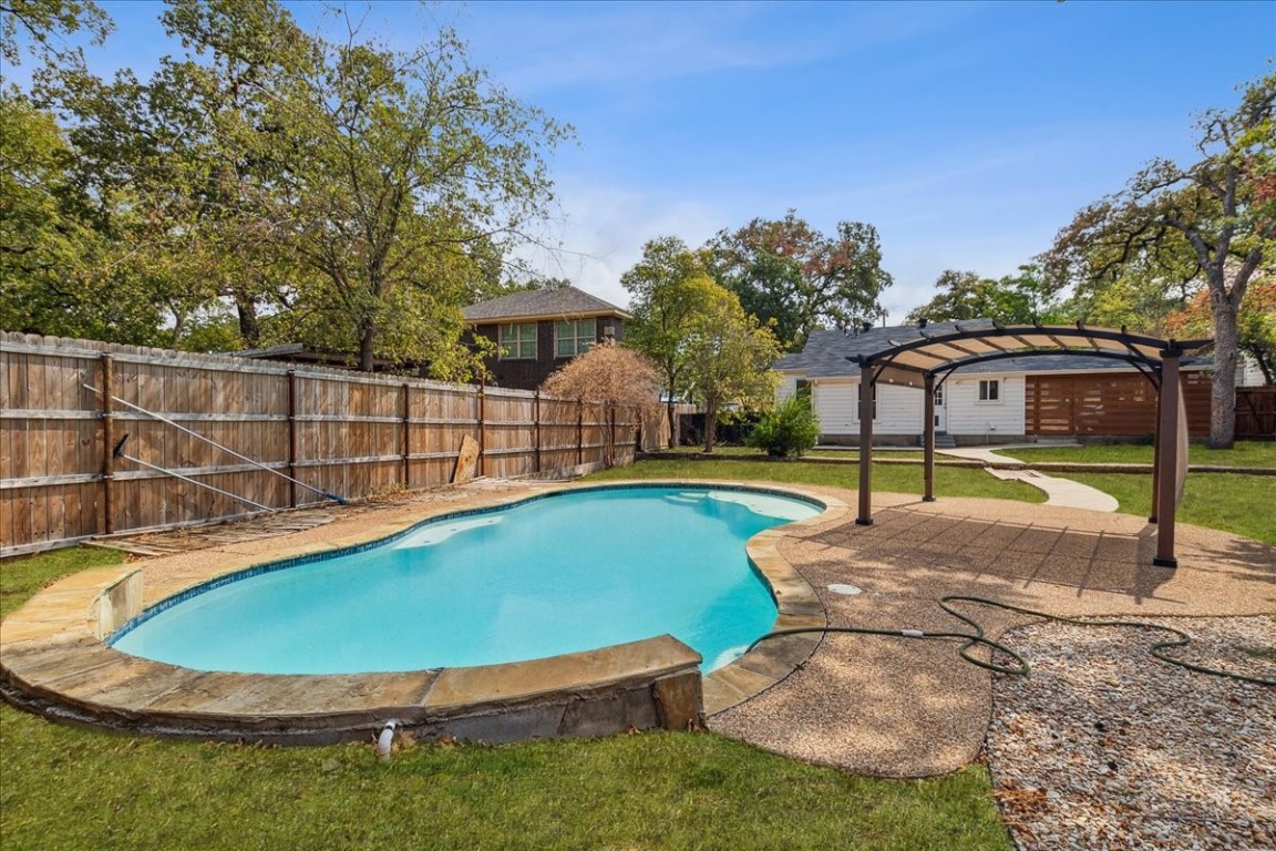 4630 Ohio Garden Road River Oaks TX 76114