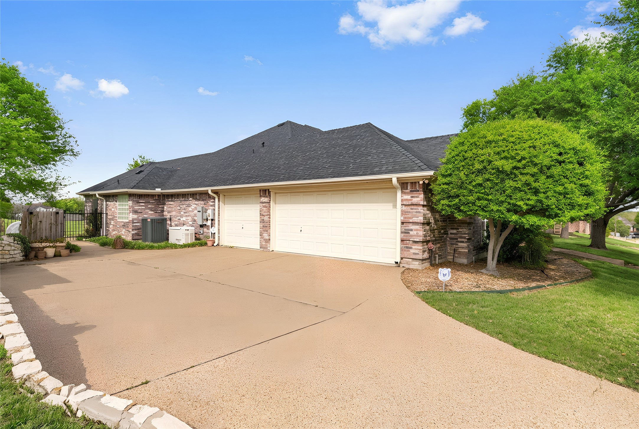 4224 Hollow Creek Court Fort Worth TX 76008