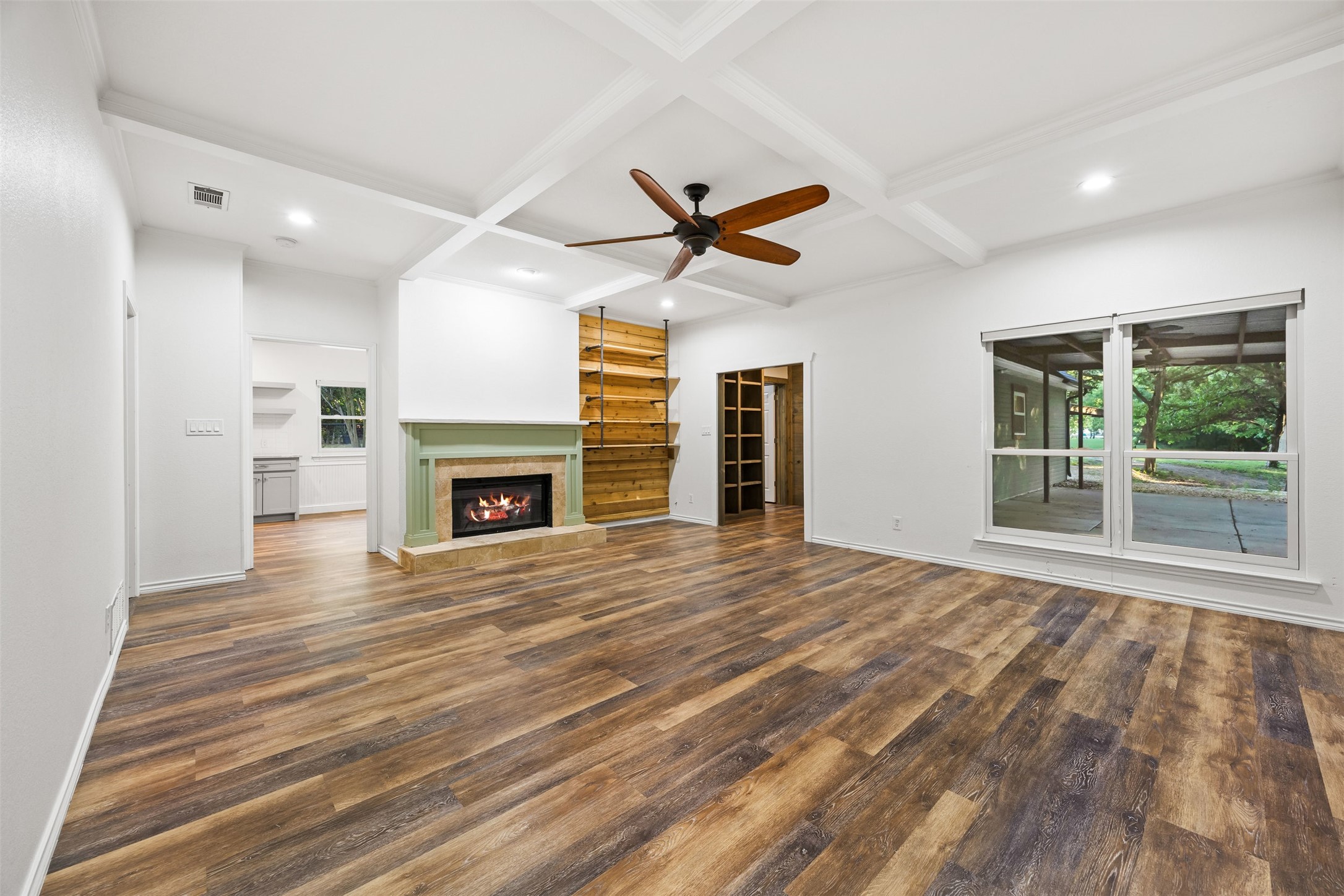 1044 E Woodridge Road Waxahachie TX 75165