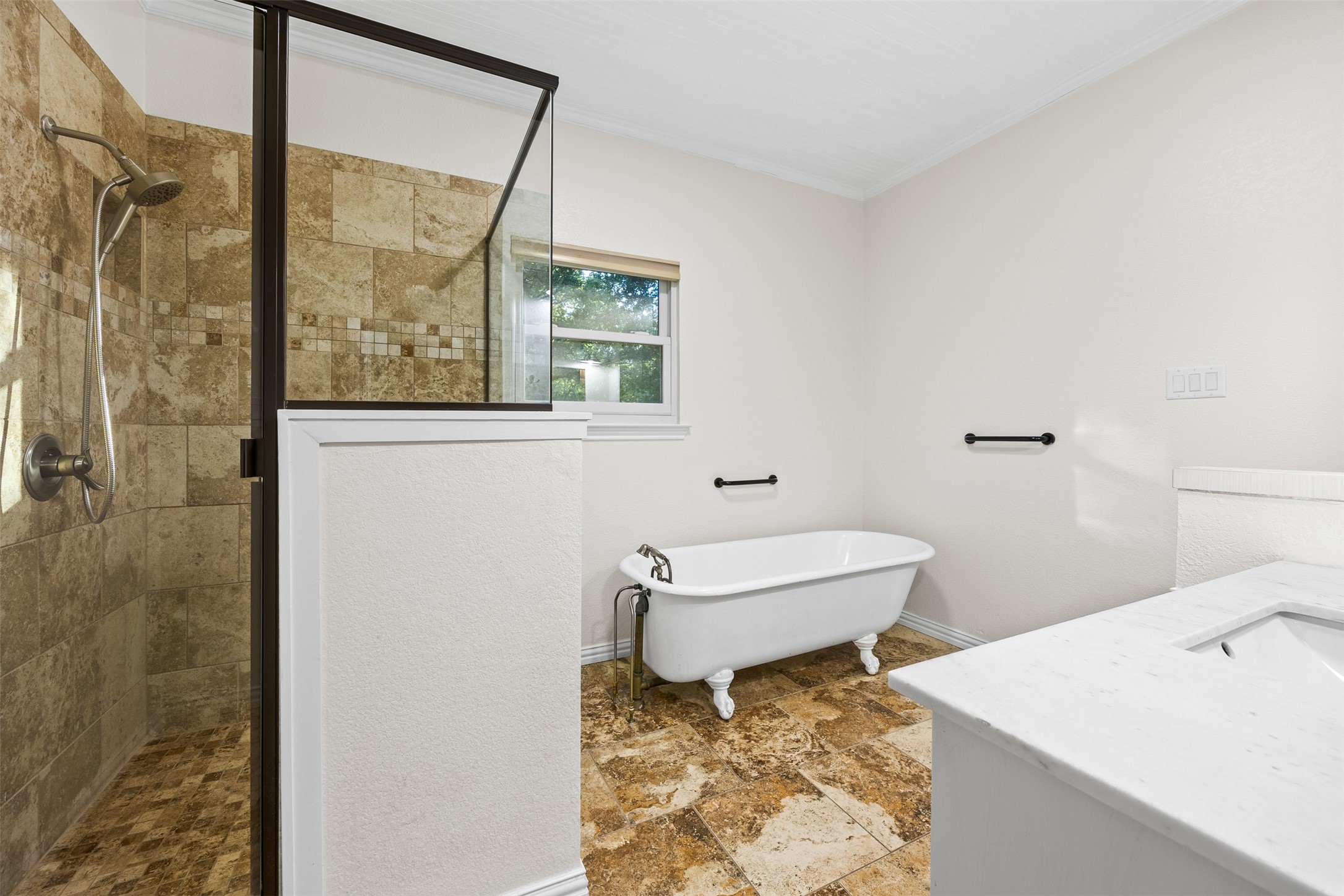 1044 E Woodridge Road Waxahachie TX 75165