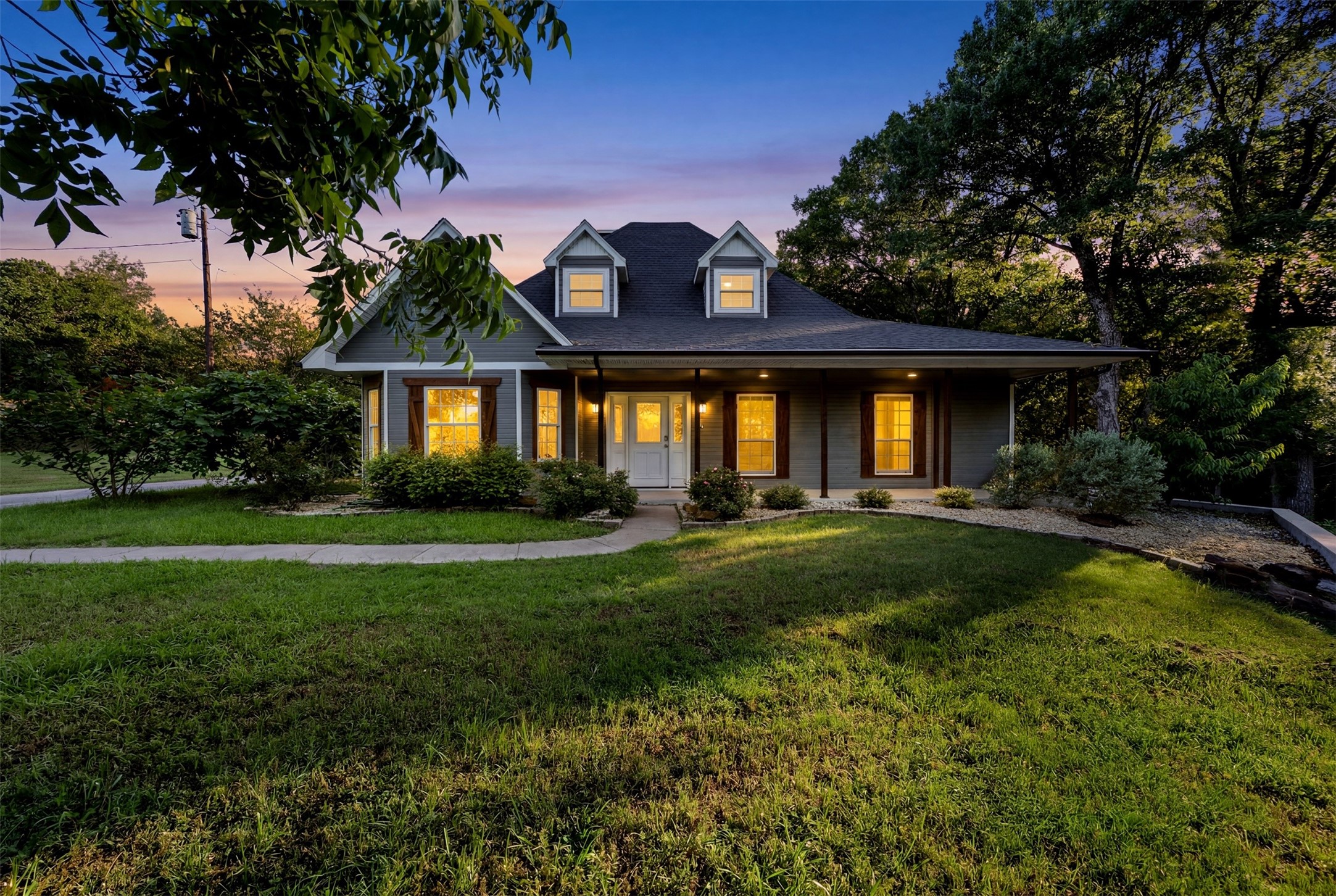 1044 E Woodridge Road Waxahachie TX 75165