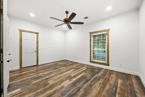 1044 E Woodridge Road Waxahachie TX 75165
