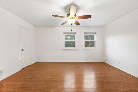 1044 E Woodridge Road Waxahachie TX 75165