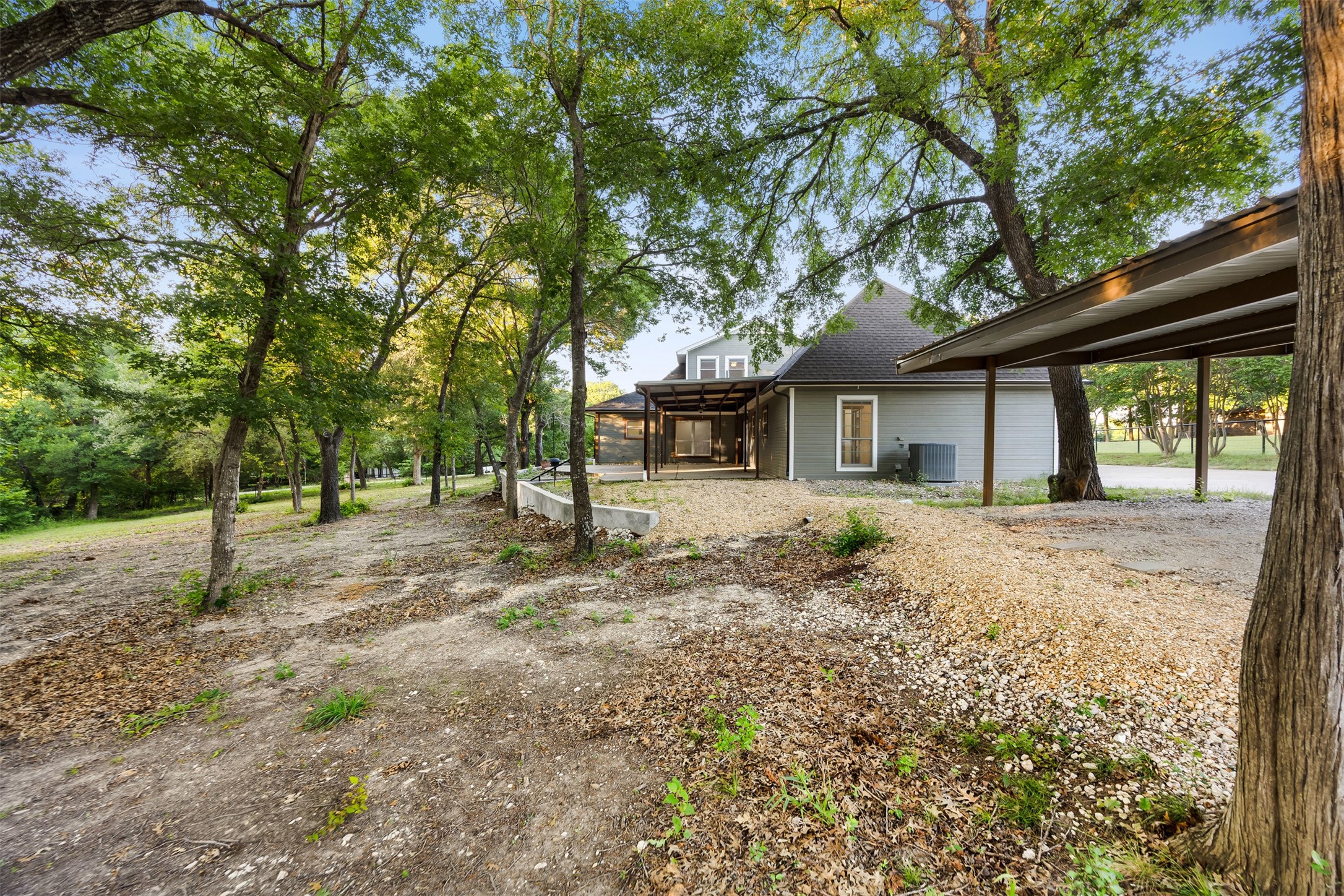 1044 E Woodridge Road Waxahachie TX 75165