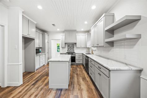 1044 E Woodridge Road Waxahachie TX 75165