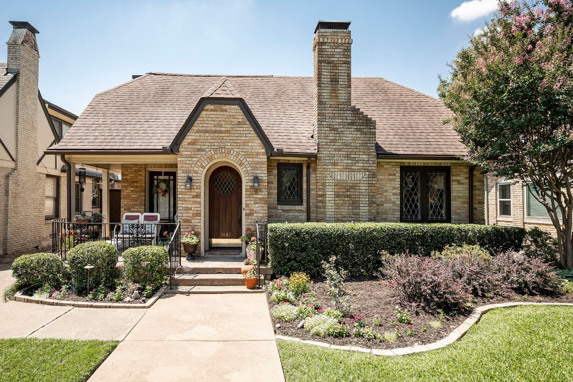 5842 Mercedes Avenue Dallas TX 75206