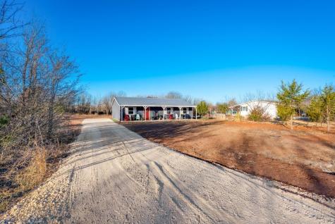 6100 S Lakeside Hills Court Granbury TX 76048