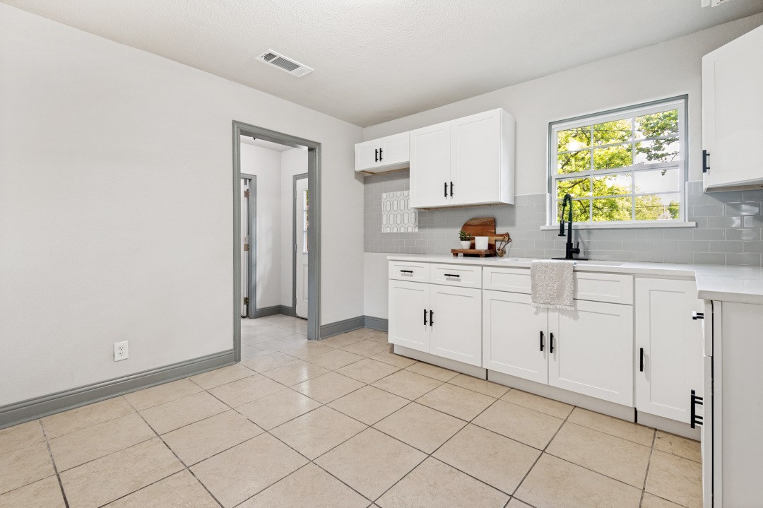 3825 Childress Street Fort Worth TX 76119