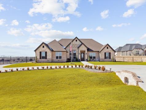 712 Coastal Meadows Court Granbury TX 76049