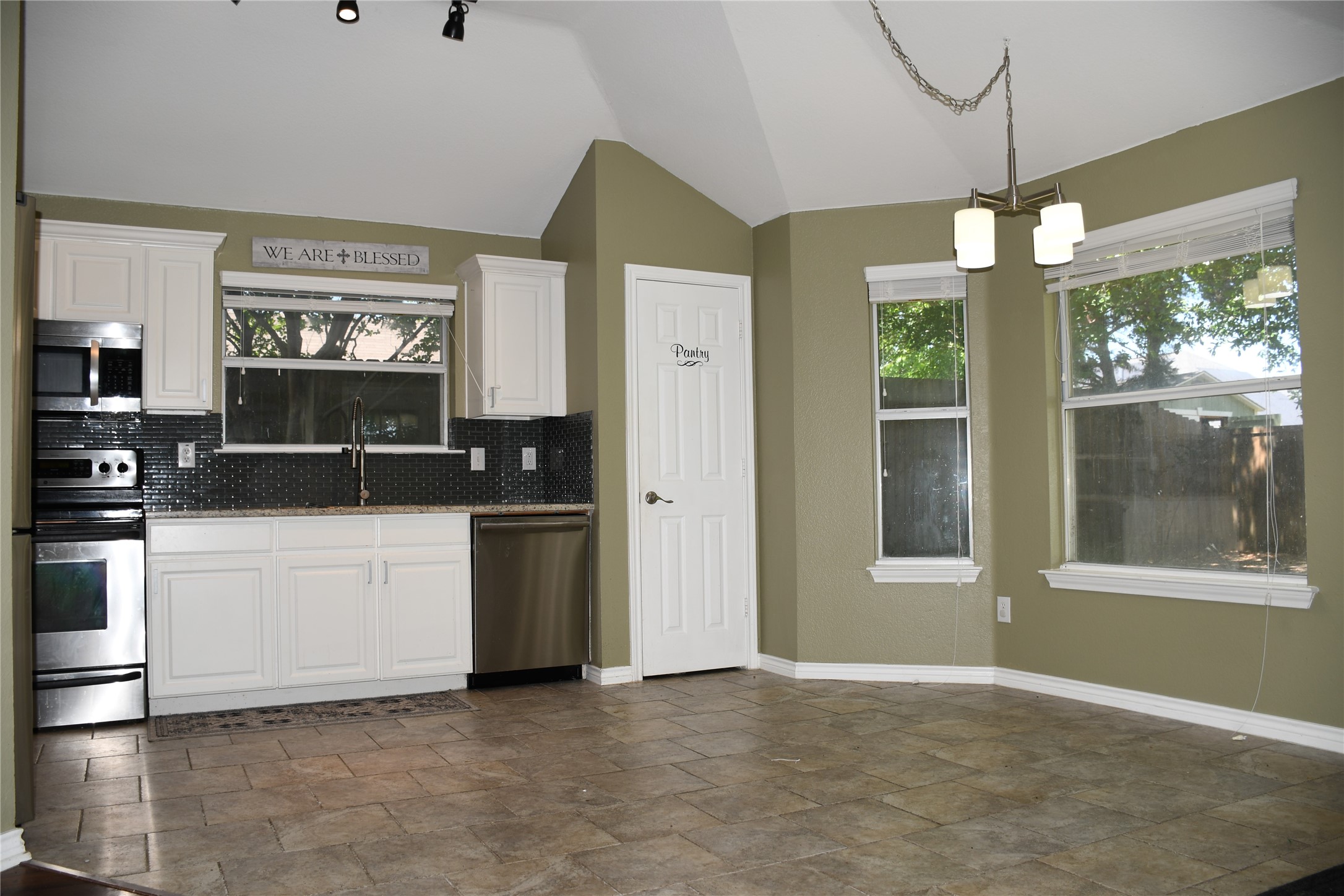 6241 Peach Tree Drive Midlothian TX 76065