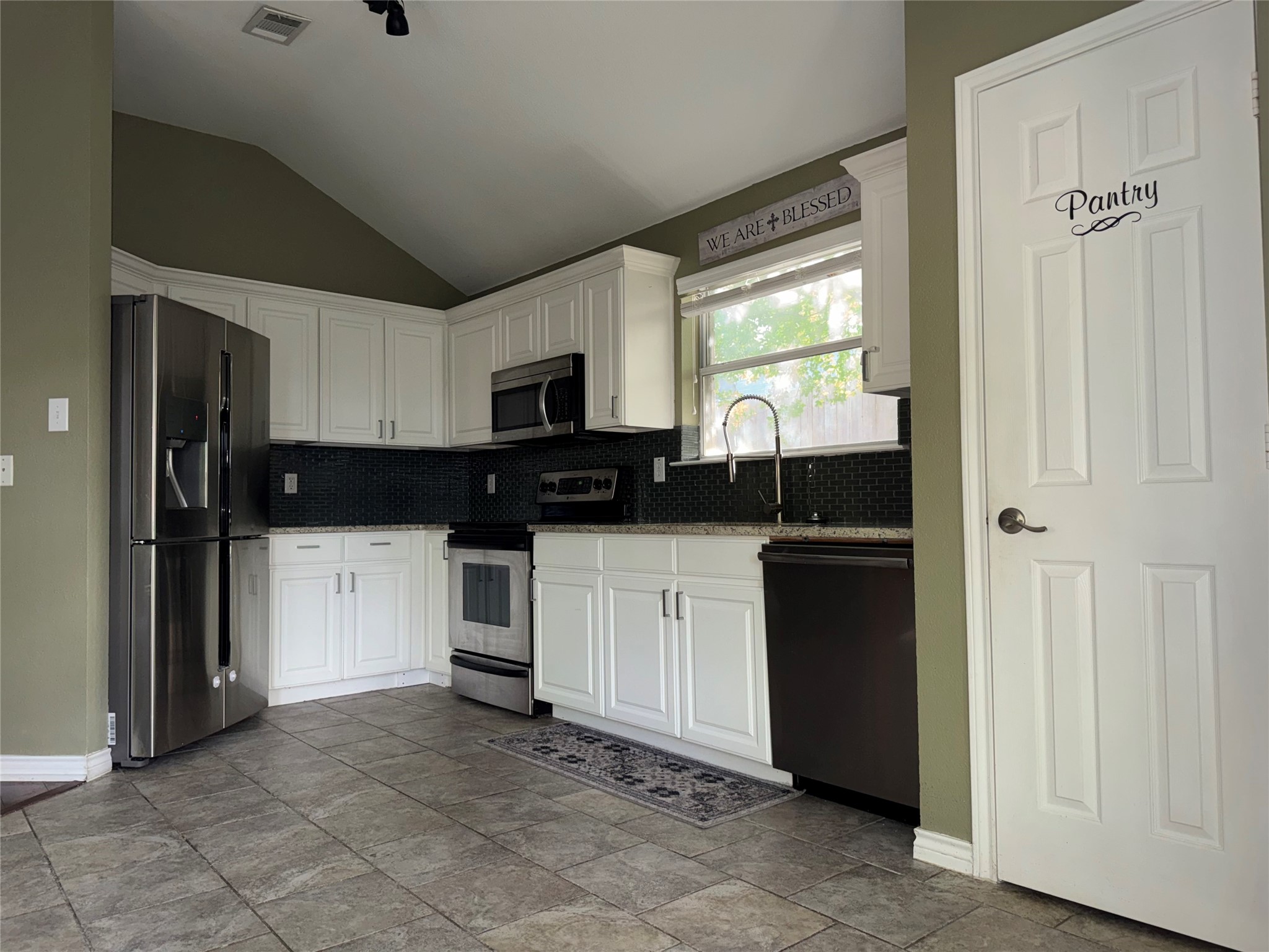 6241 Peach Tree Drive Midlothian TX 76065