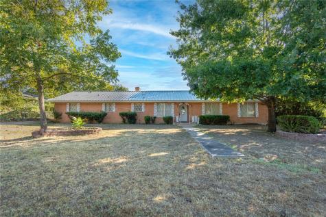 1007 Bosque Meridian TX 76665